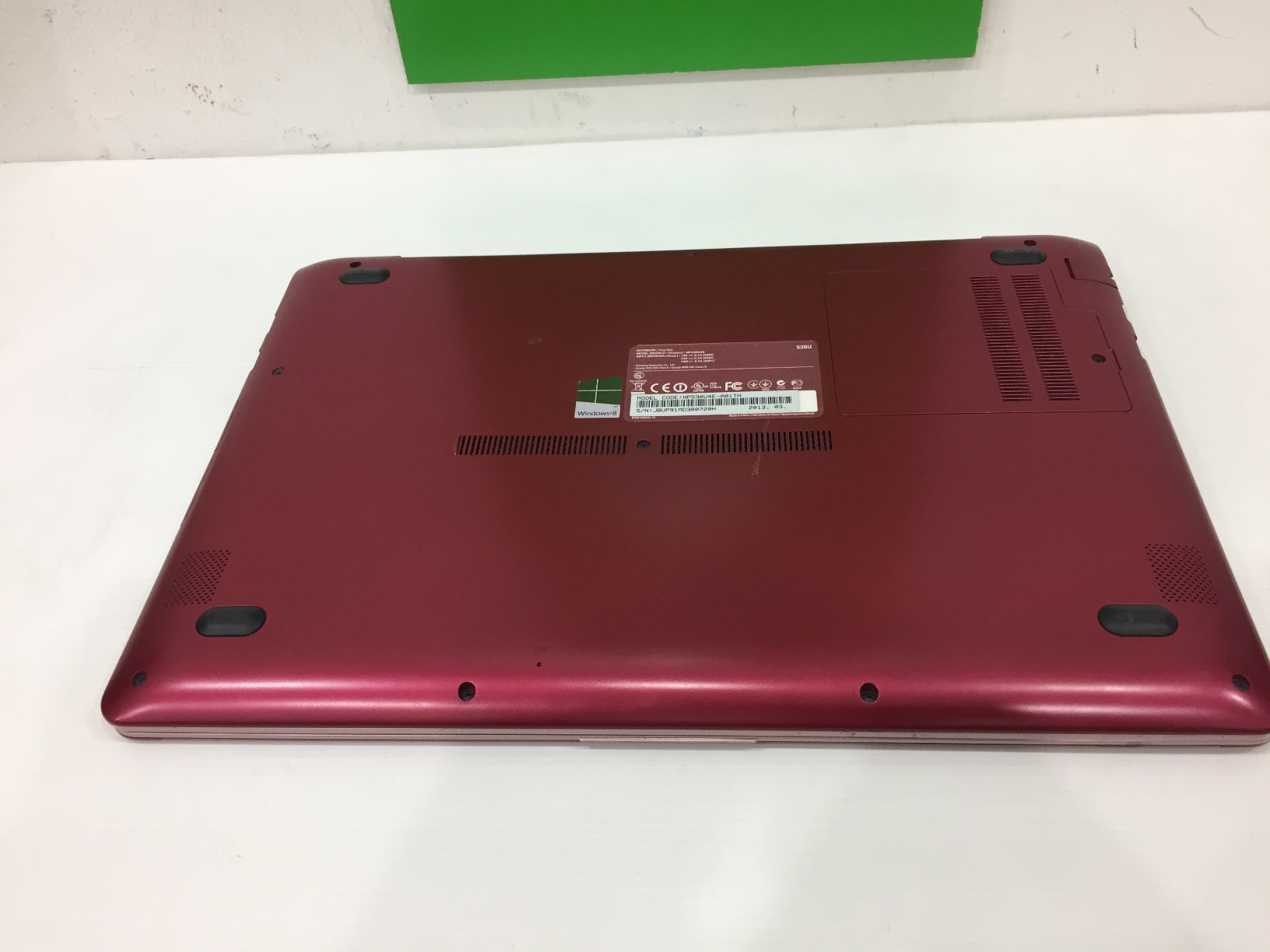 SAMSUNG Series 5 NP530U4E-A01TH