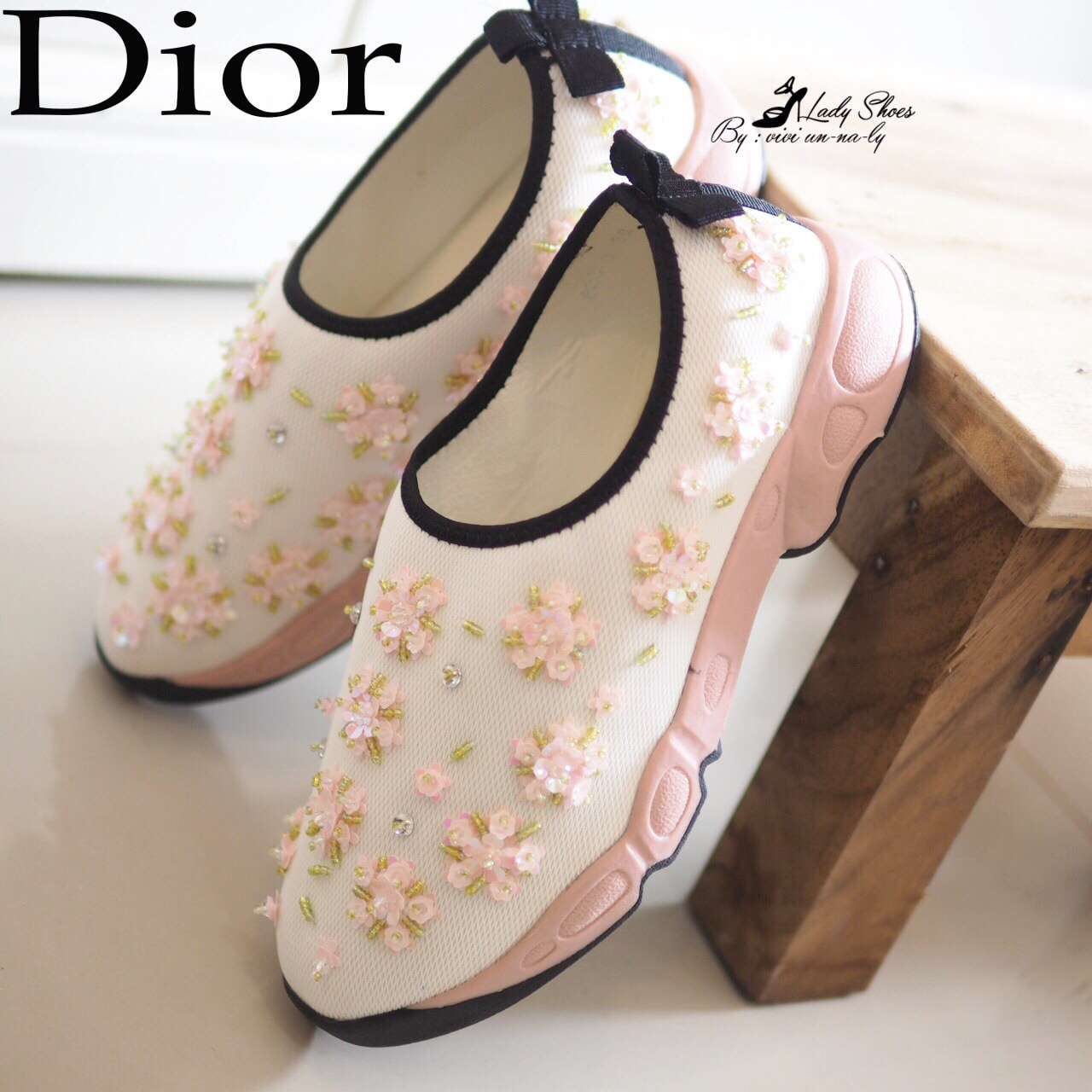 รองเท้า Dior Fusion Sneakers ลายดอกไม้ (สีดำ)