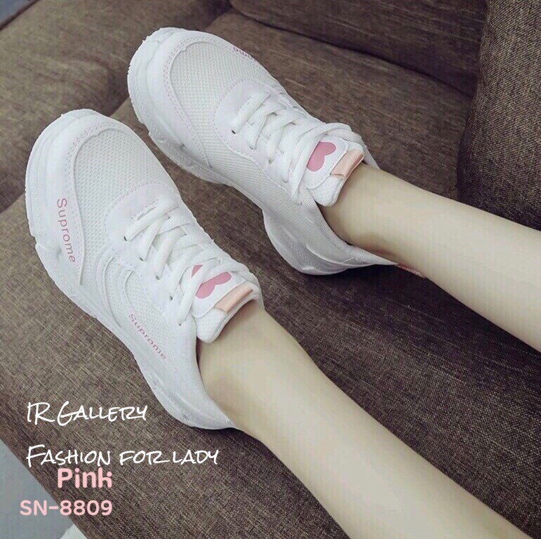 รองเท้าผ้าใบสไตล์ Sportแต่งหัวใจ (สีชมพู)