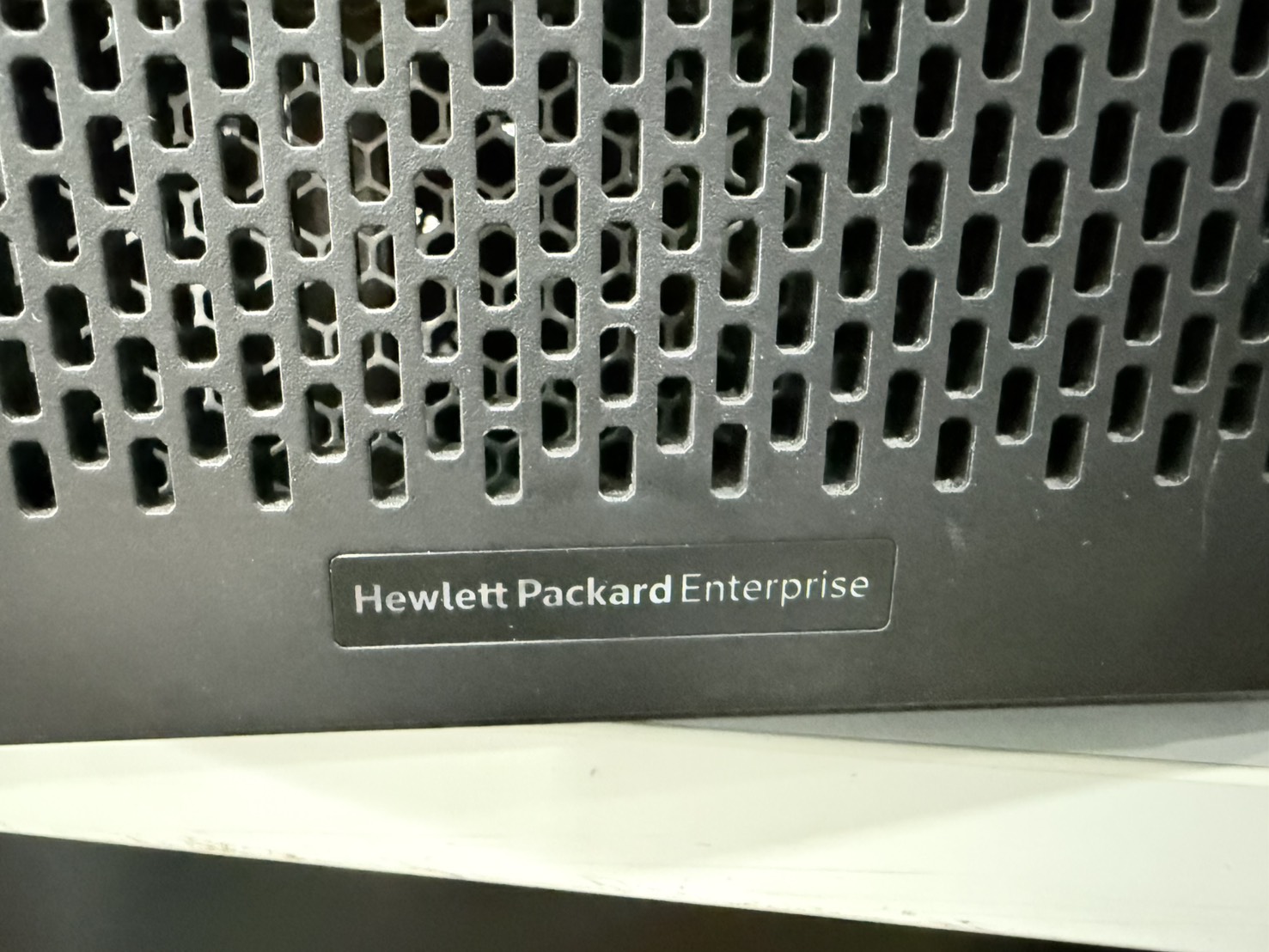 เซิร์ฟเวอร์ HP ML110 G9(E5-1620V4/16GB*4/HDD 900GB*5)+Raic P440