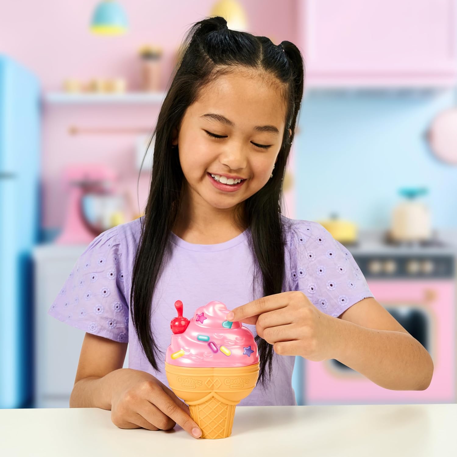 Cookeez Makery Yum Yumz 2 Pack ถุงสุ่มตุ๊กตาผ้าขน Yum Yumz มีกลิ่นหอม 2 ชิ้น ลิขสิทธิ์แท้