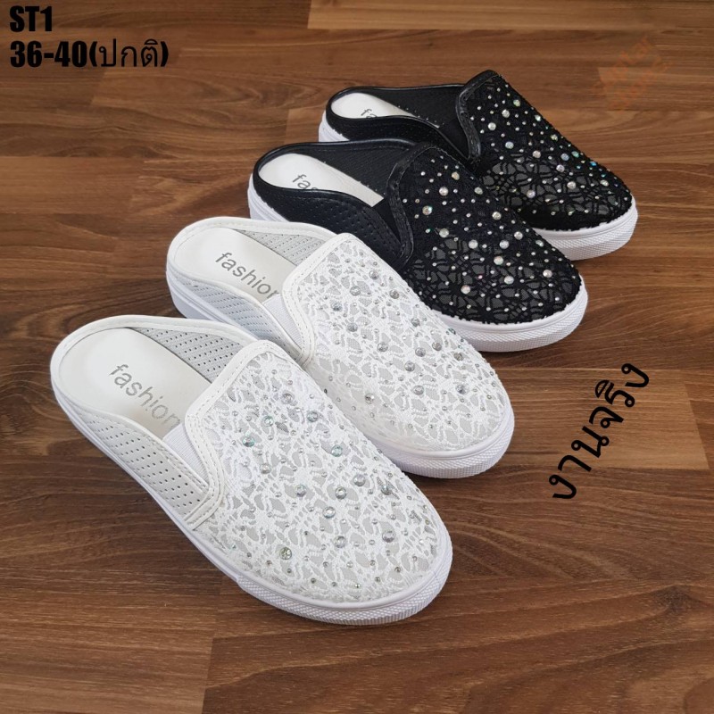 รองเท้าผ้าใบเปิดส้นแต่งผ้าลูกไม้ (สีดำ)