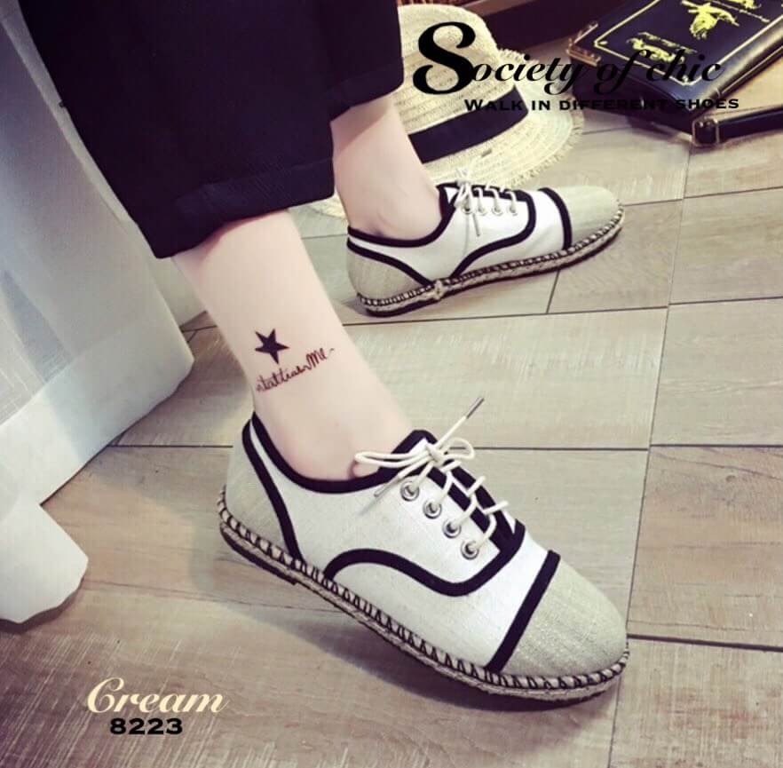 รองเท้าผ้าใบทูโทน (สีครีม)