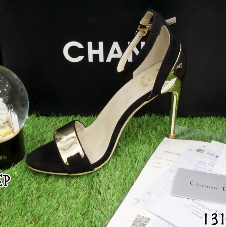 พร้อมส่ง : รองเท้าส้นสูง Stiletto (สีดำ)
