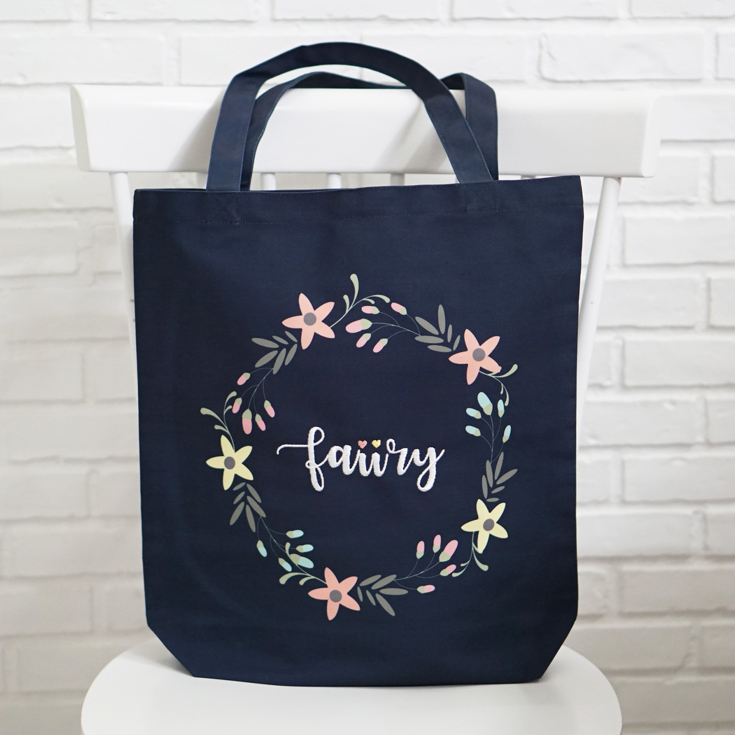กระเป๋าผ้าแคนวาส ปักชื่อ ลาย Floral Frame - Navy