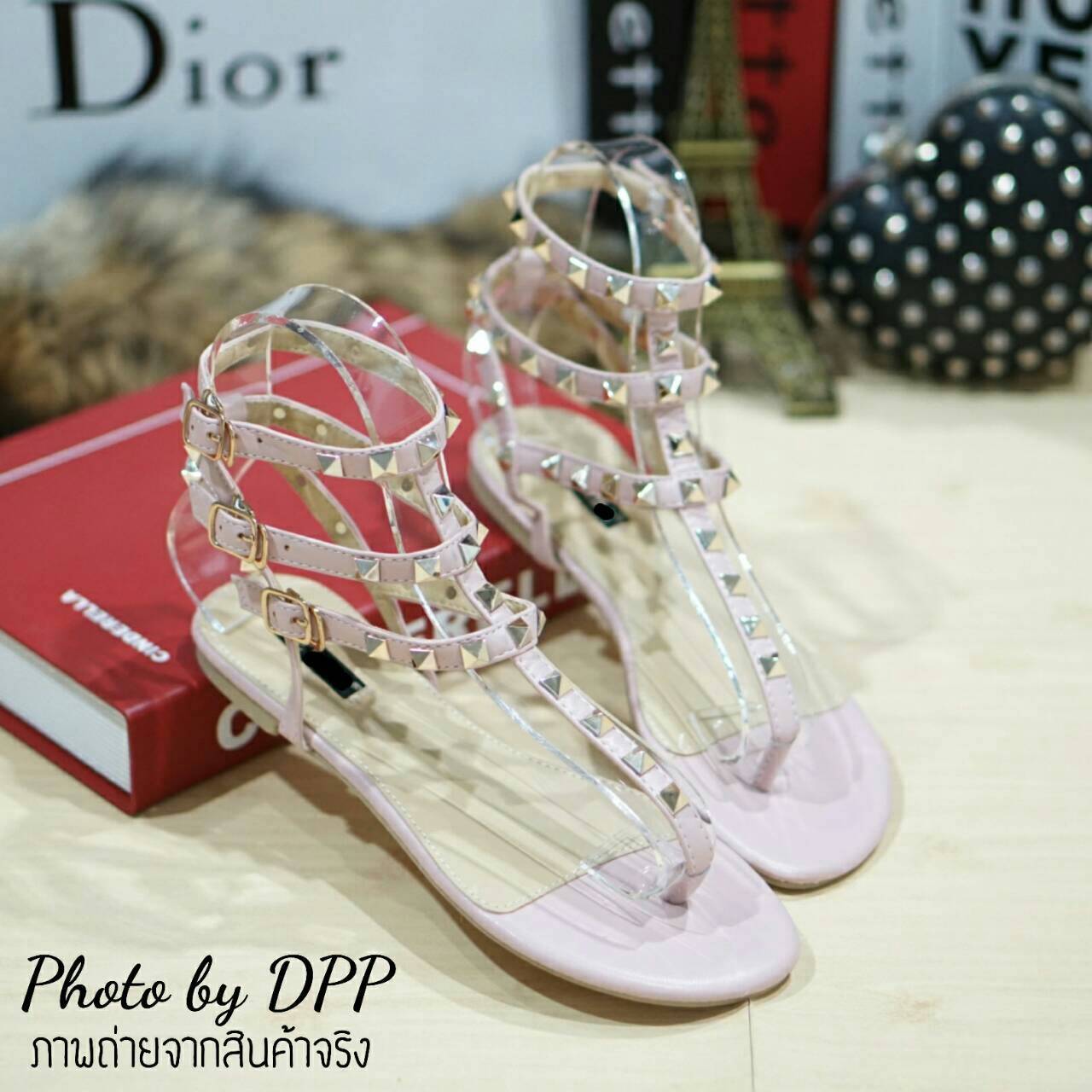พร้อมส่ง : รองเท้า Valentino T-Strap Rockstud (สีชมพู)