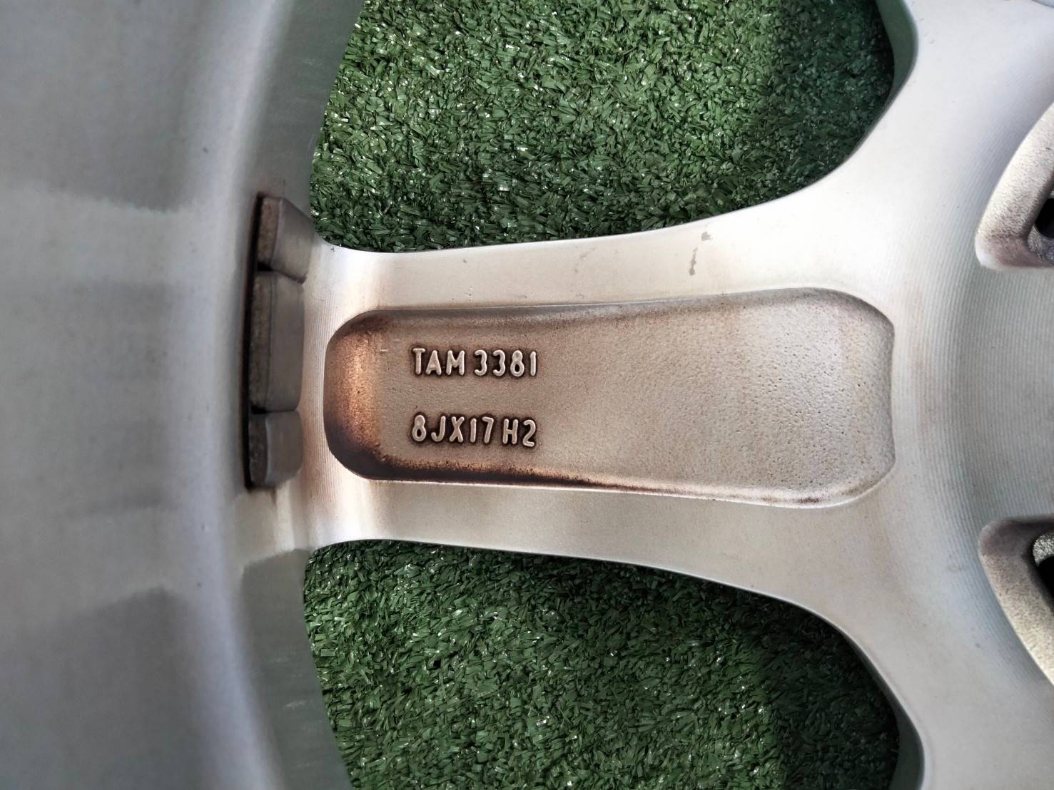 ล้อเบนซ์ ไม่แท้ ขอบ 17 " มือสองตามสภาพ (4วง)