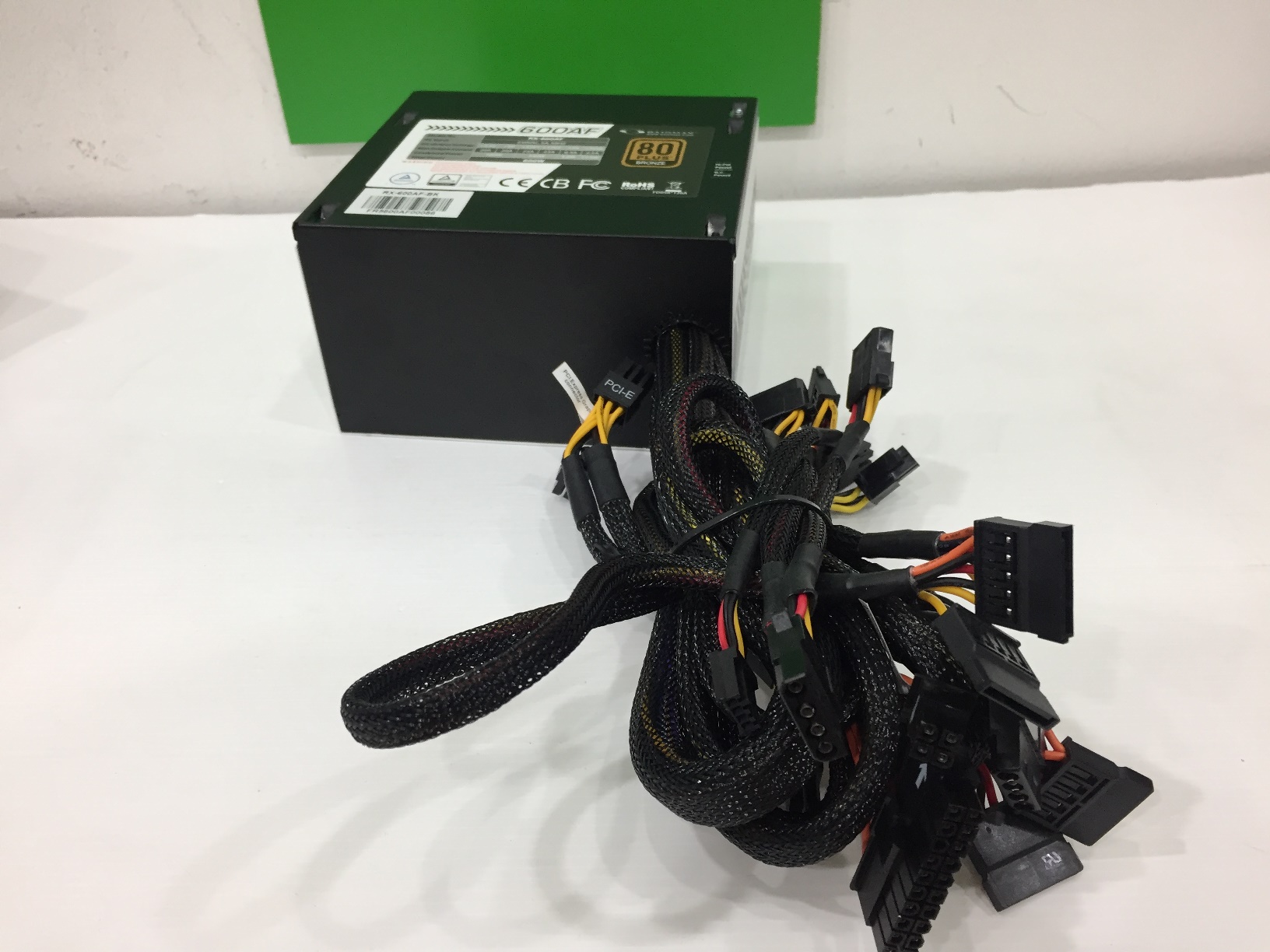 RAIDMAX RX-600AF 600W. 80+ Advice 08/2023