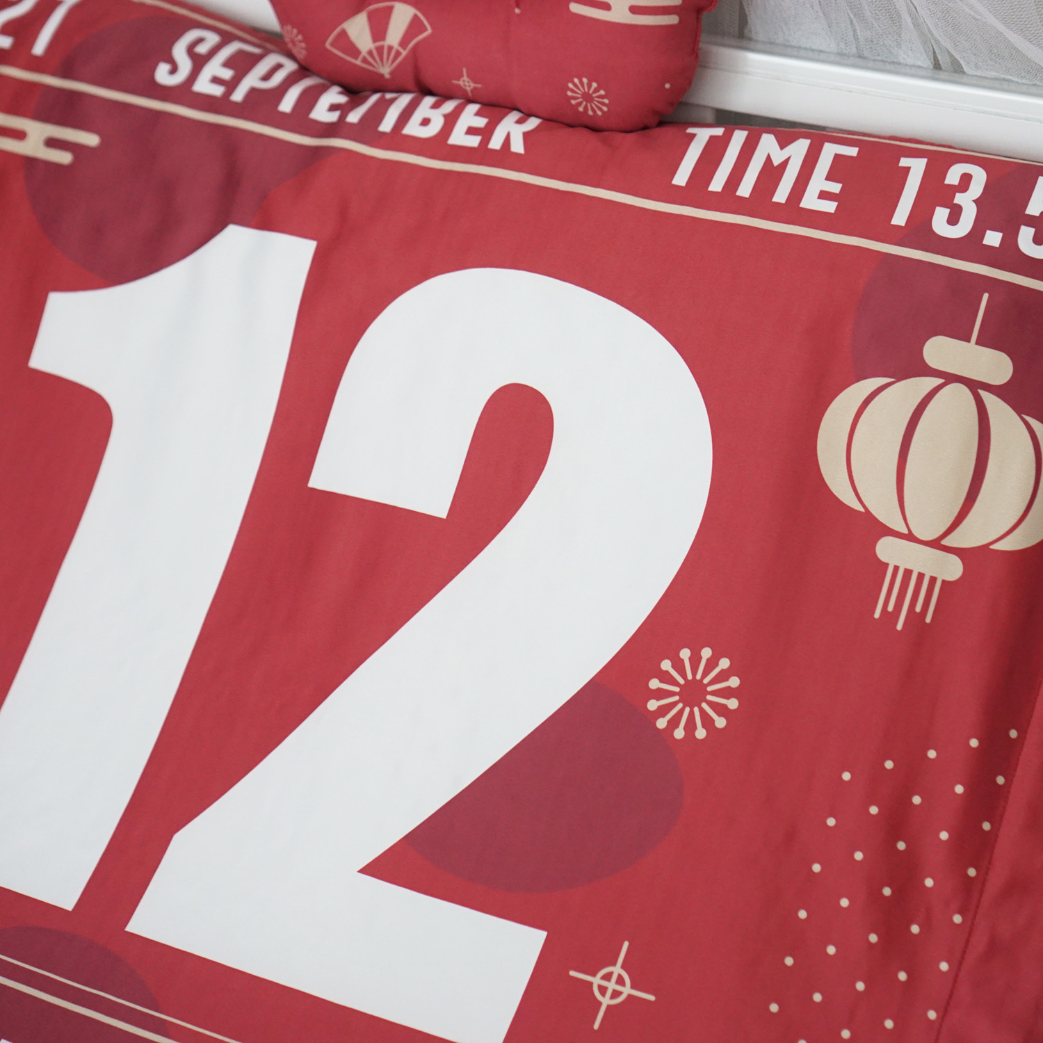 ชุดของขวัญเด็กแรกเกิด หมอนหลุม + ผ้าห่มขนาด 75x100cm ลาย Chinese Calendar - Cow1 - Red