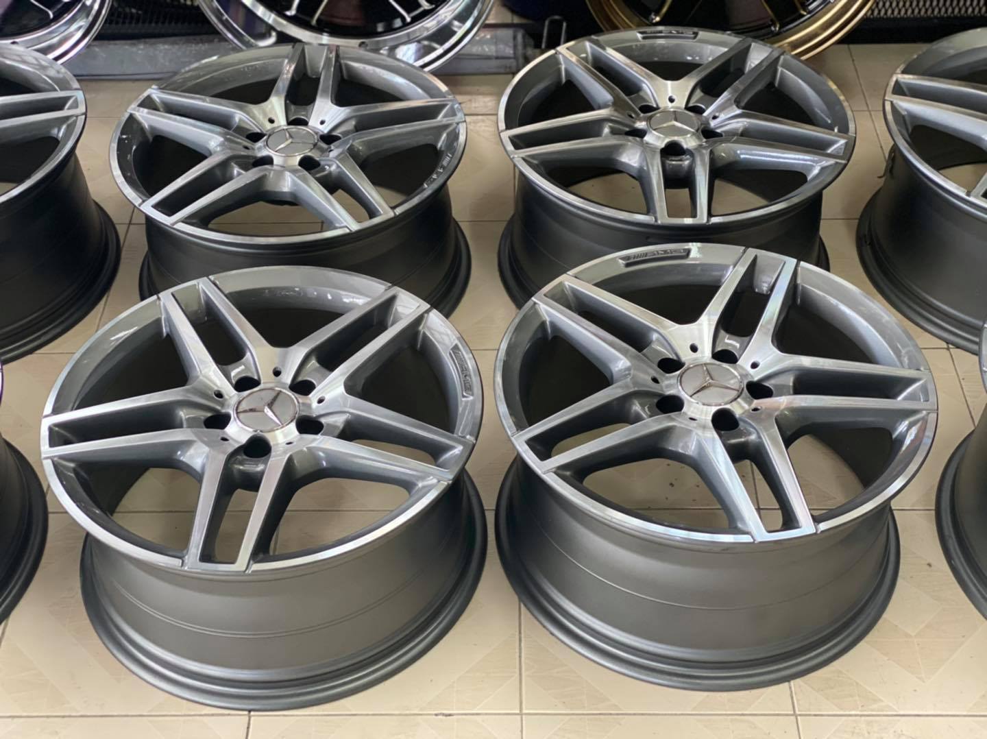 ล้อแท้ AMG ST4 NEW 18" w212 facelift
