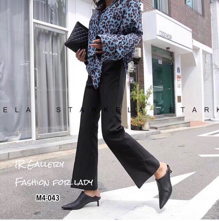 รองเท้าคัทชูหนังทรงผ้าใบ (สีดำ)