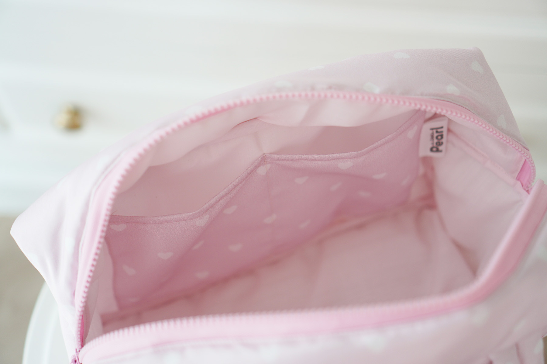 Fluffy Bowling Bag กระเป๋านุ่มนิ่ม ทรง Bowling สั่งทำใส่ข้อความ ลาย Rabbit Girl - Pink