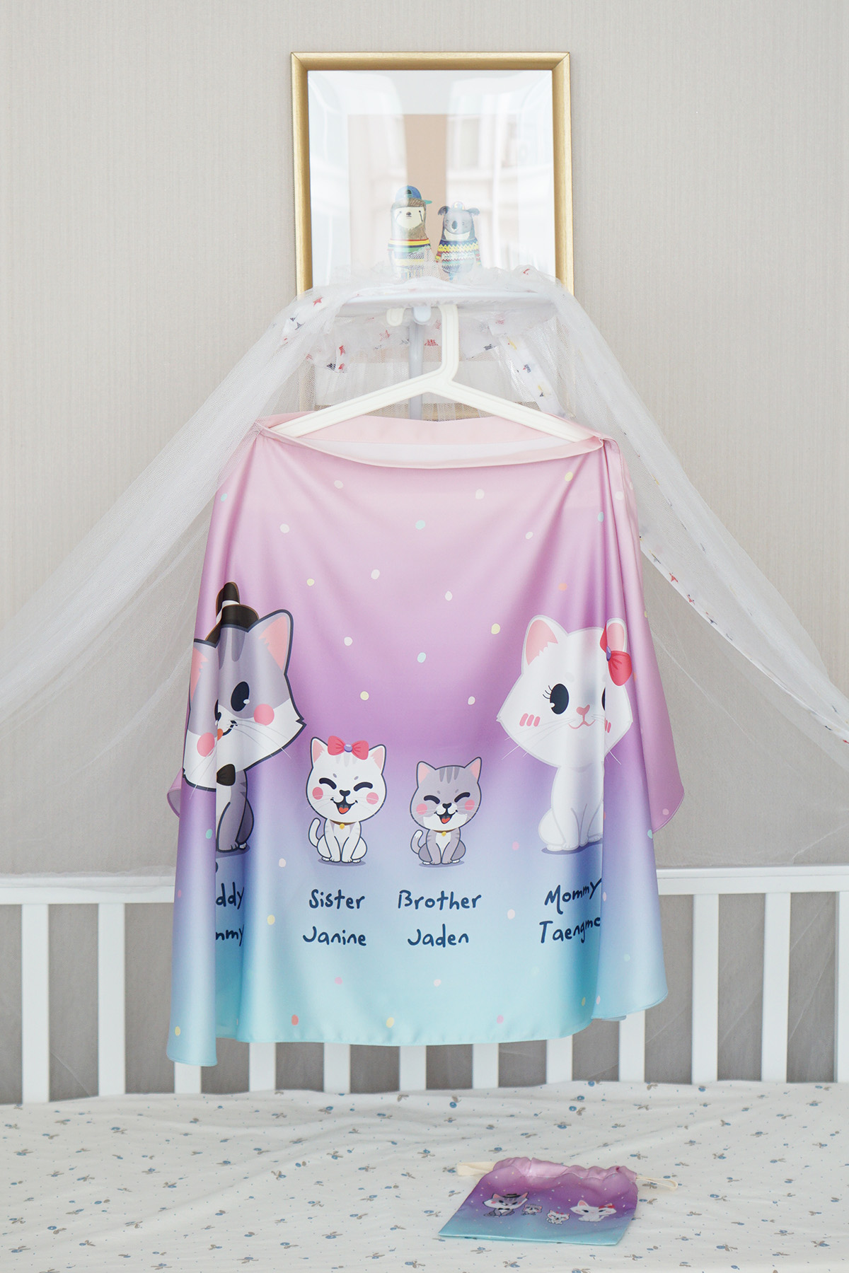 ผ้าคลุมให้นม สั่งทำใส่ชือ ลาย Kitten's Family - Purple Blue