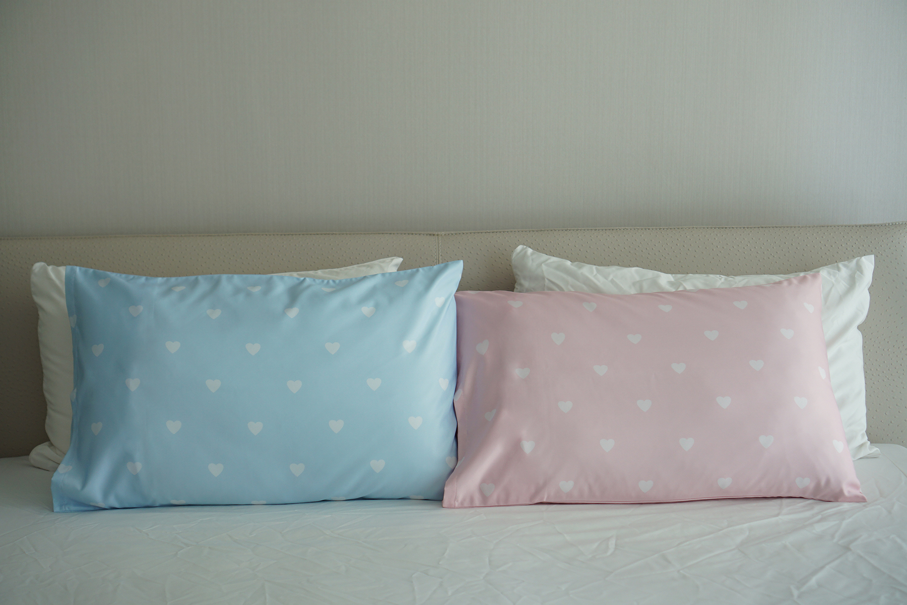 ปลอกหมอนหนุนคู่ พิมพ์ลายเต็มผืน Couple Rabbit - Pink&Blue