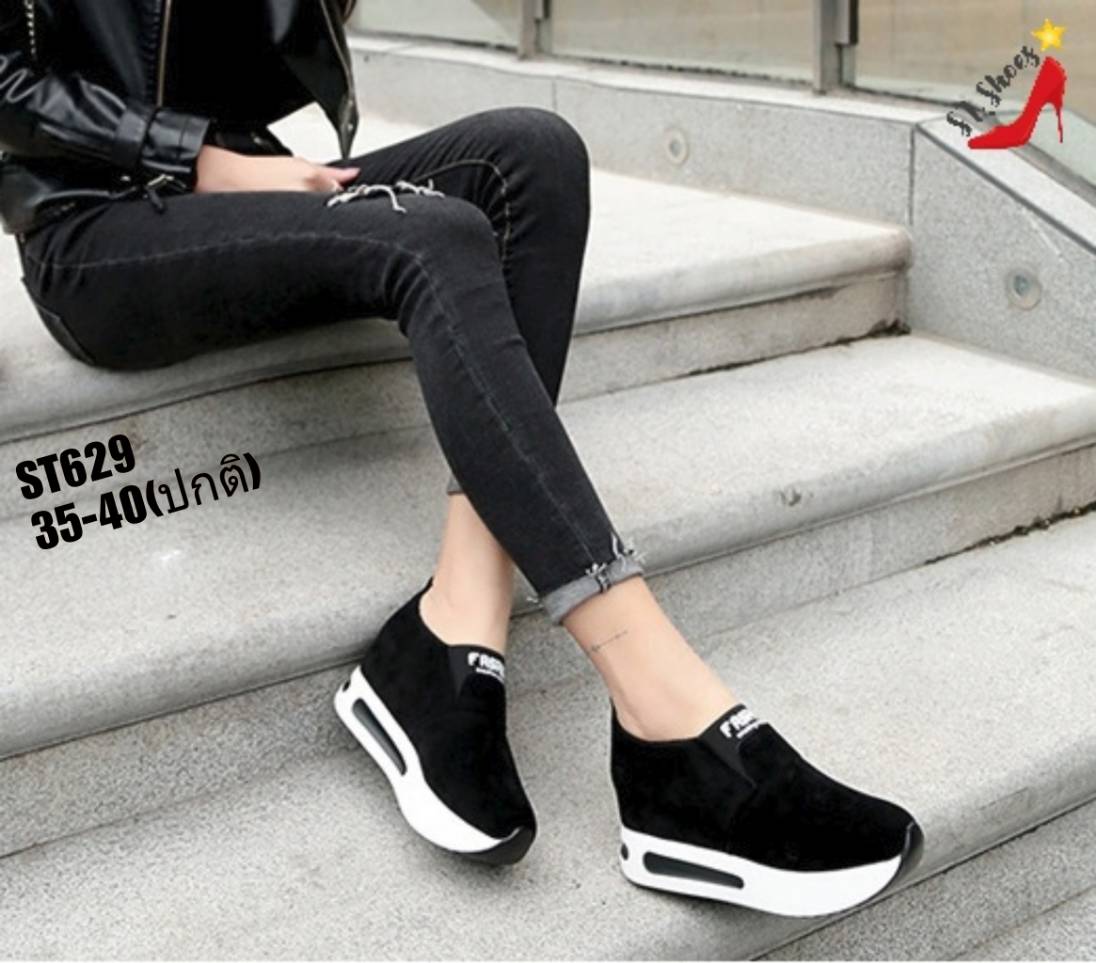 รองเท้าผ้าใบเสริมส้นแต่งส้นทูโทน (สีแดงเลือดหมู)