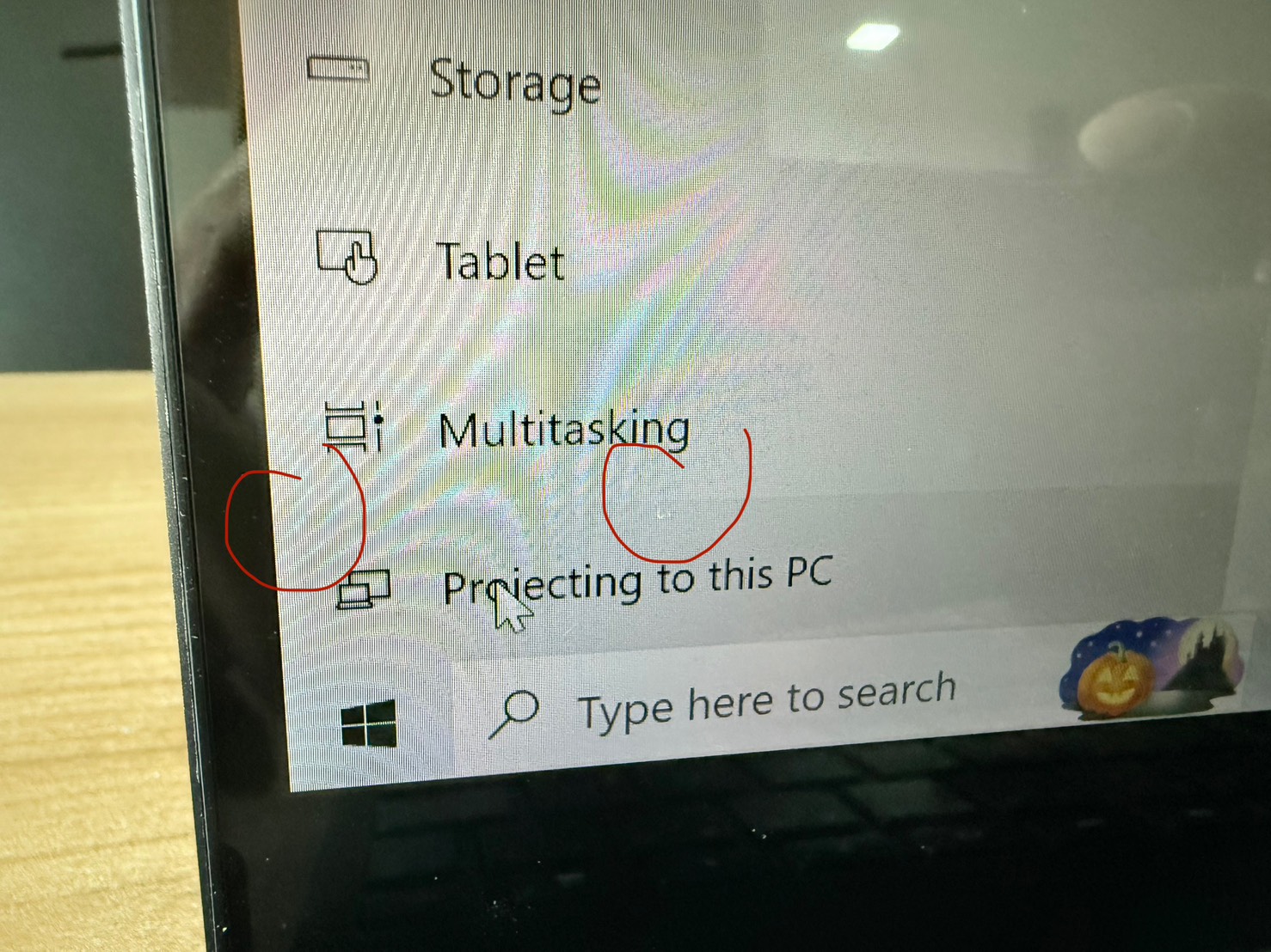 โน้ตบุ๊ค HP Envy x360 (Ryzen5 2500U/8GB/M.2 256GB) + Adapter จอ Bright เล็กน้อย มุมเครื่องกรอบจอบุบ