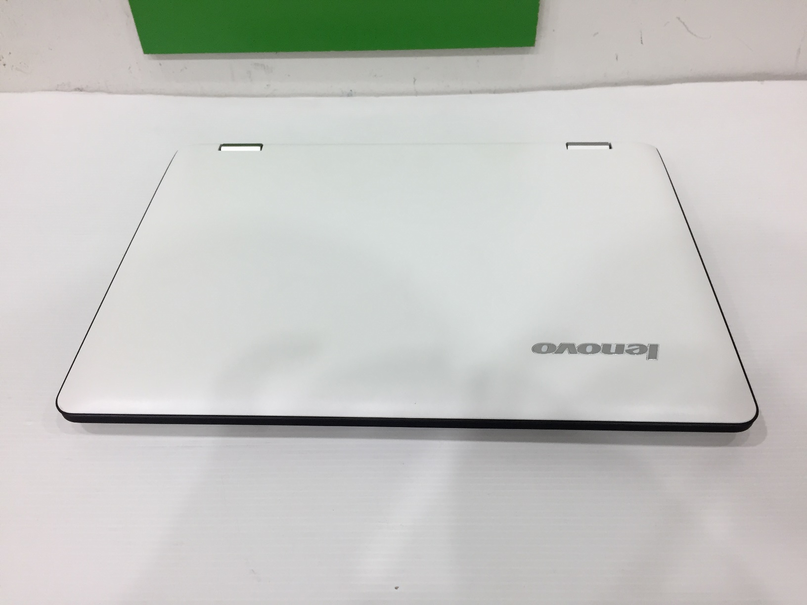 Lenovo Yoga 300-11IBR