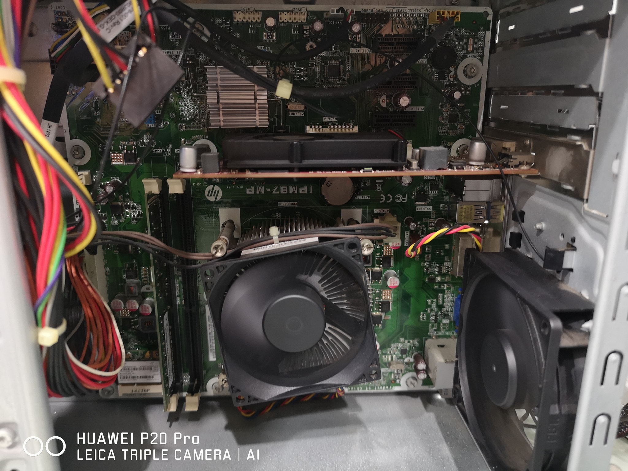 HP Pavillion 500-304x