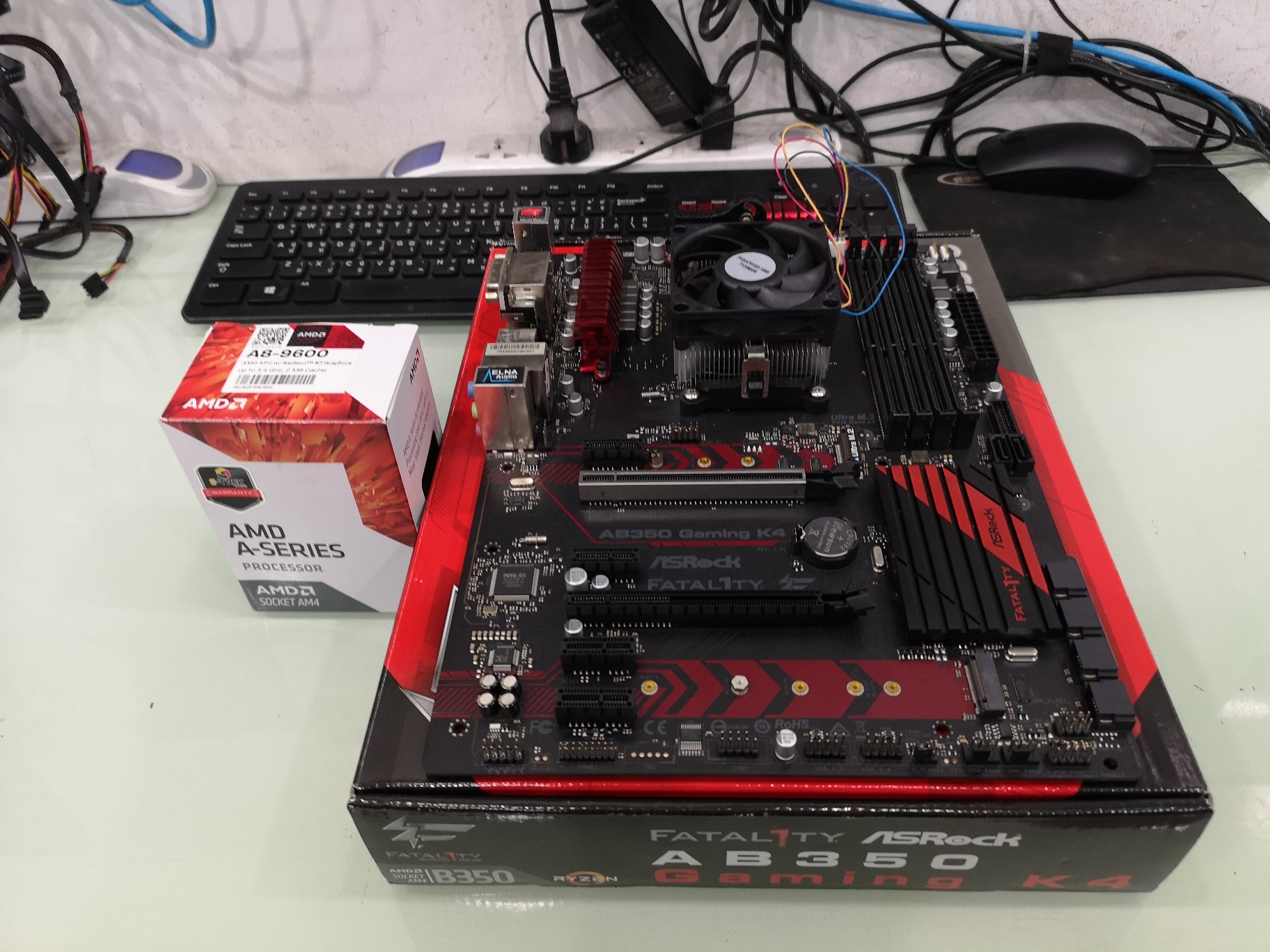 AMD A8-9600 + ASROCK AB350 Gaming K4 Strek