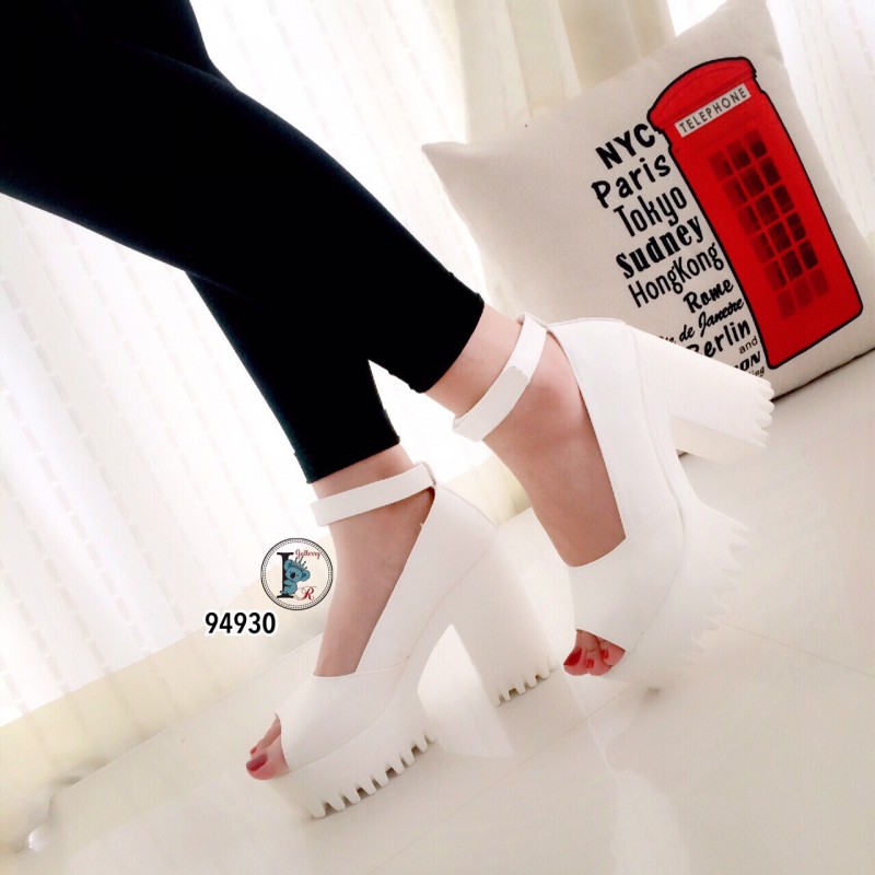 รองเท้าคัทชูส้นตึก (สีขาว)