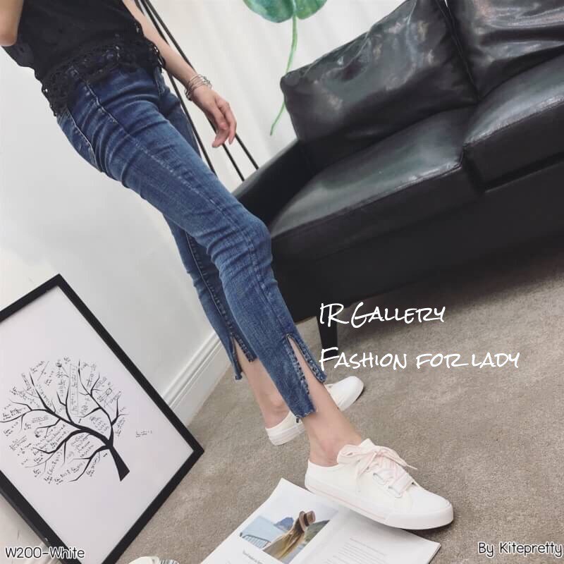 รองเท้าผ้าใบเปิดส้นแต่งสีทูโทน (สีดำ)