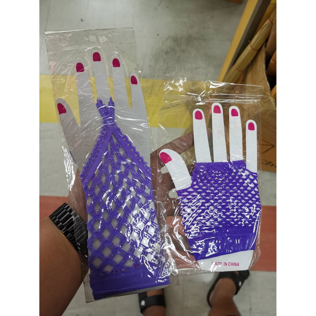ถุงมือดรัมเมเยอร์เด็ก สีขาว สำหรับชุดดรัมเมเยอร์เด็กหญิง ชุดเชียร์ลีดเดอร์เด็ก ชุดแฟนซีเด็ก งานขบวนพาเหรด งานกีฬาสี
