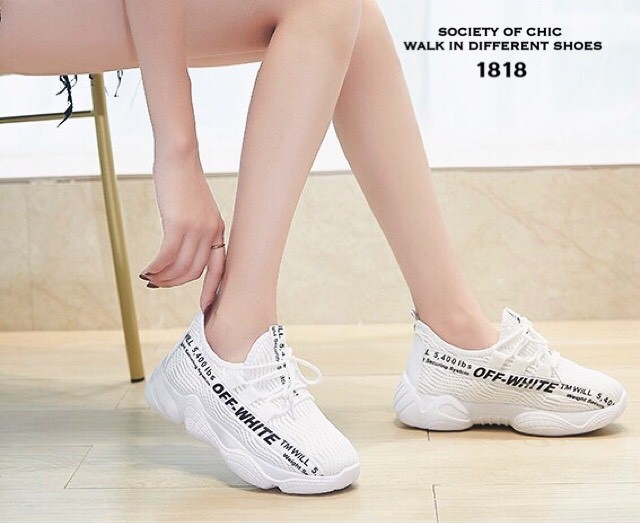 รองเท้าผ้าใบผ้าตาข่ายทรง Sport (สีขาว)