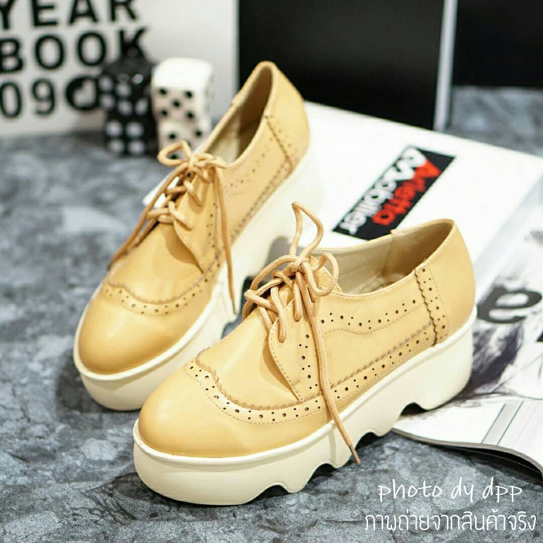 พร้อมส่ง : รองเท้าผ้าใบเสริมส้นทรง Oxford (สีน้ำตาลอ่อน)