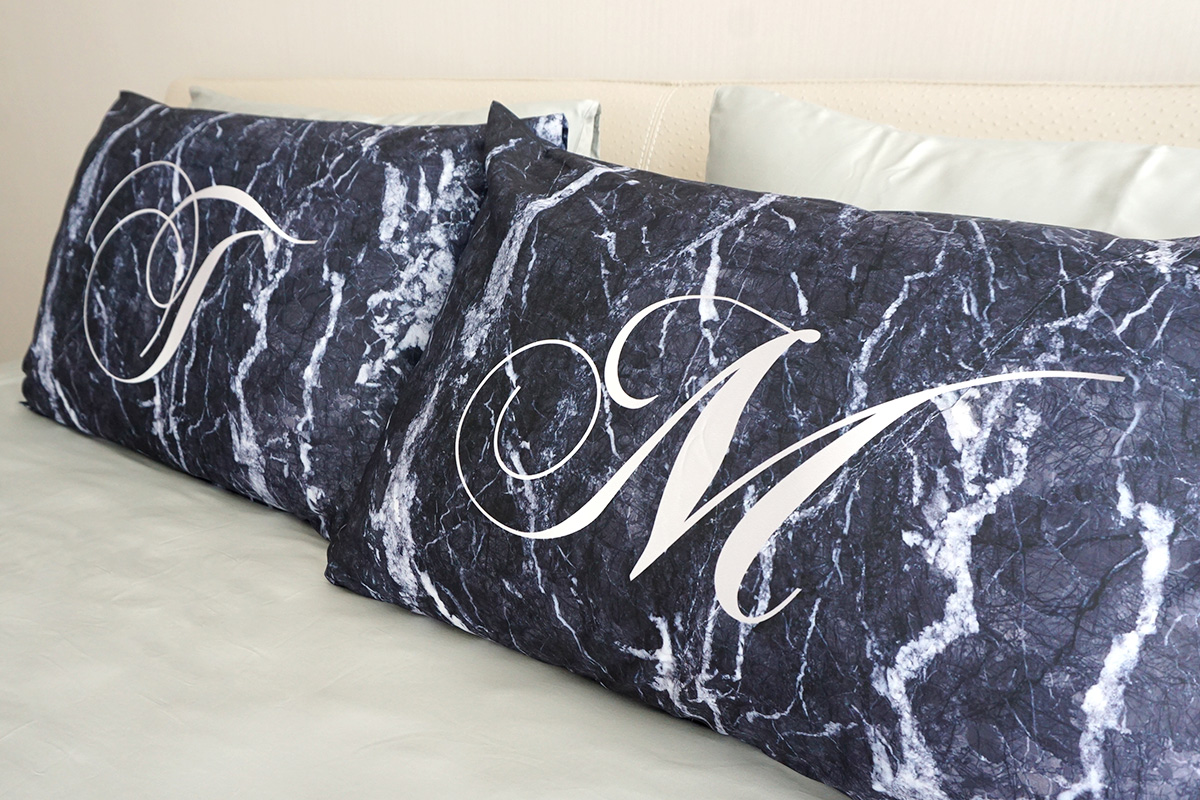 ปลอกหมอนหนุนคู่ลายหินอ่อน - Navy Marble - Calligraphy - Silver