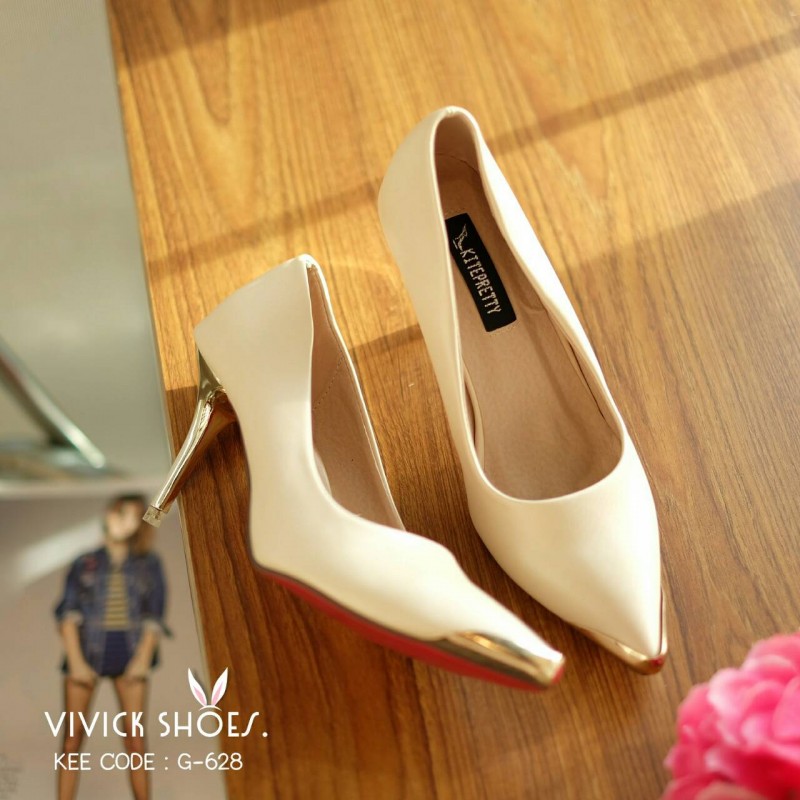 รองเท้าคัทชู Zara ส้นทอง (สีครีม)