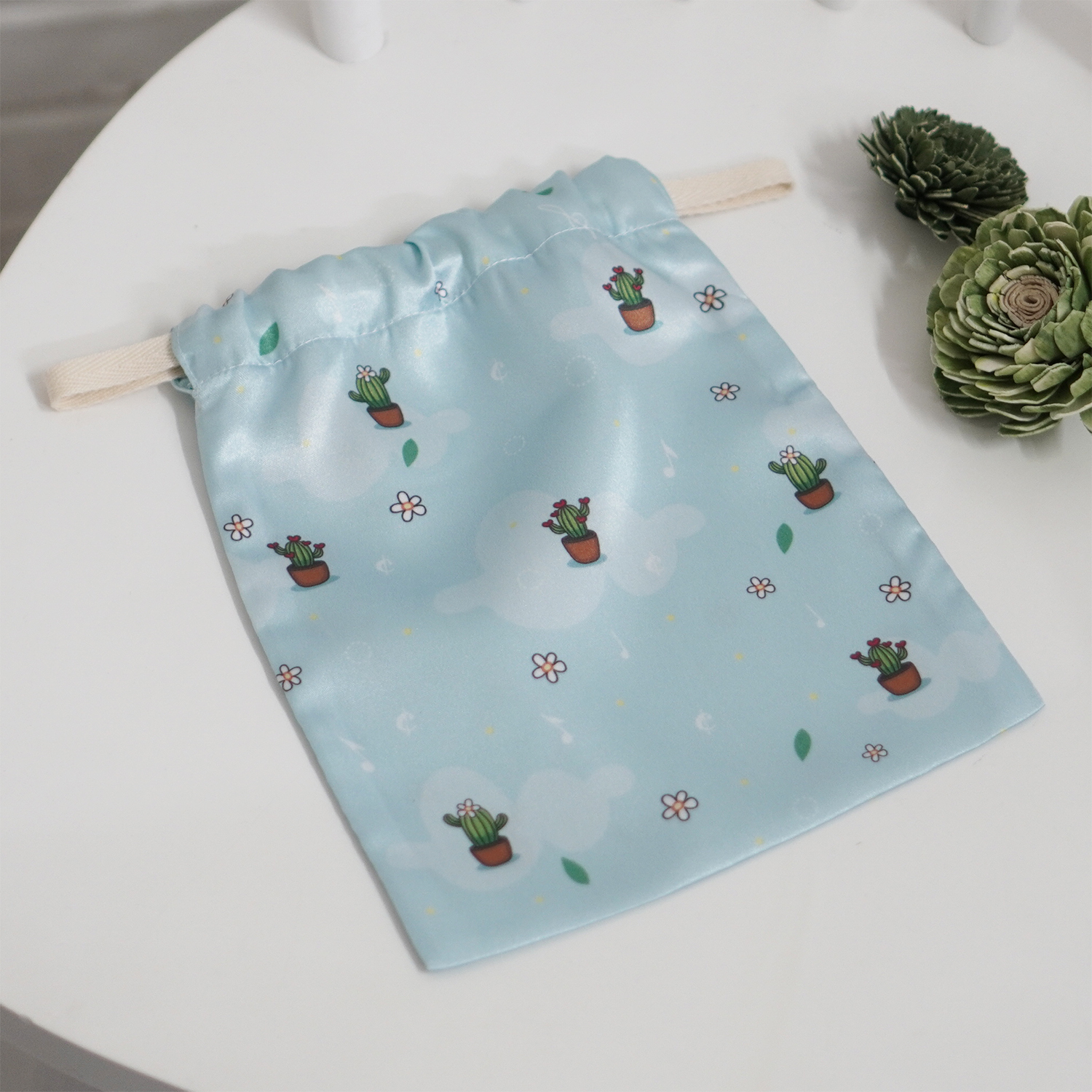 ผ้าคลุมให้นม สั่งทำใส่ชือ ลาย Cactus - Mint