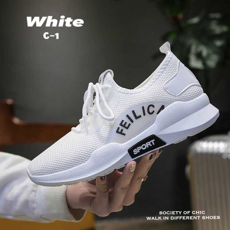 รองเท้าผ้าใบแฟชั่นทรงสปอร์ตสกรีนลาย (สีขาว)