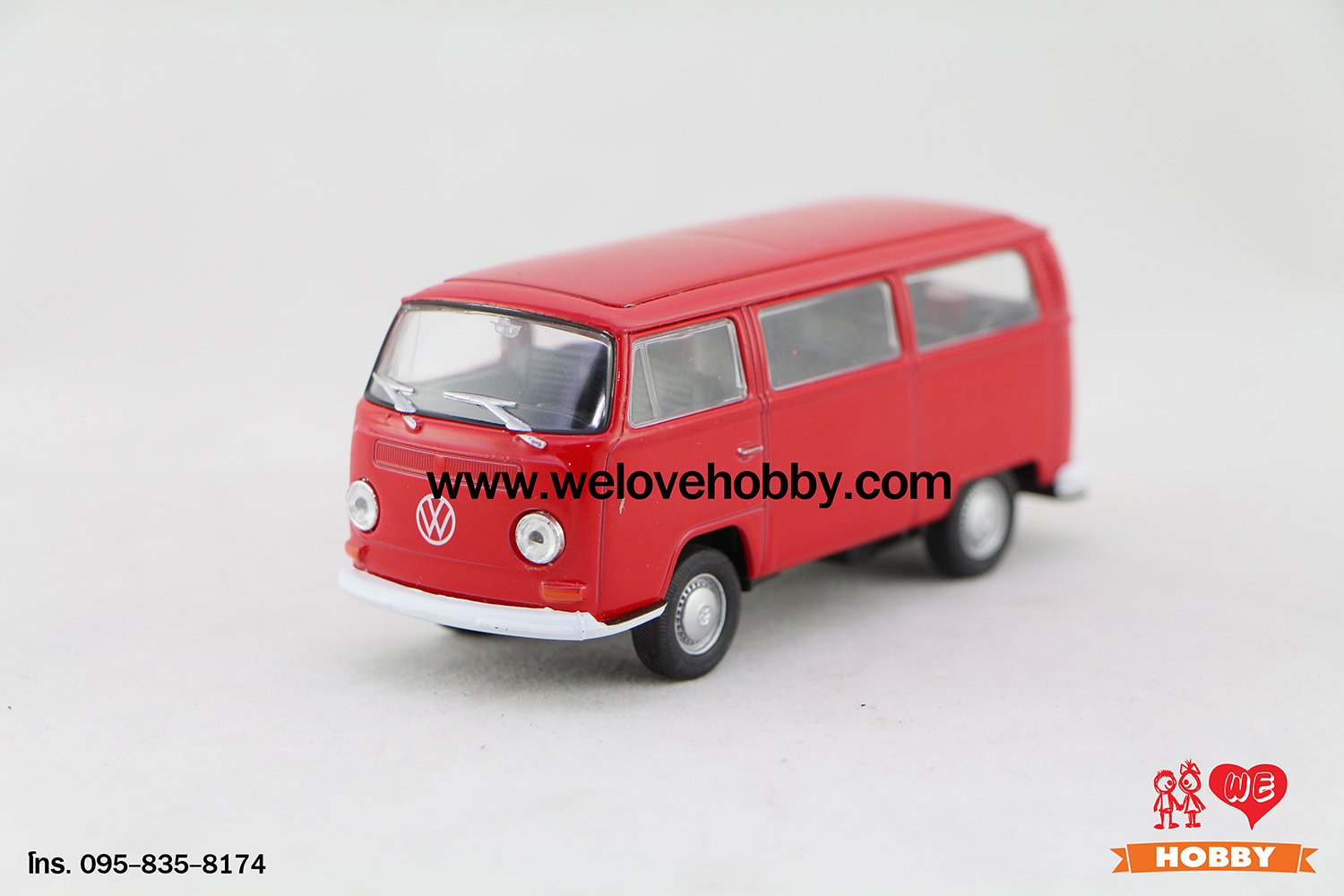 โมเดลรถตู้โฟล์คคลาสสิค 1972 Volkswagen Type 2 Bus สีแดง Scale 1:34-1:39