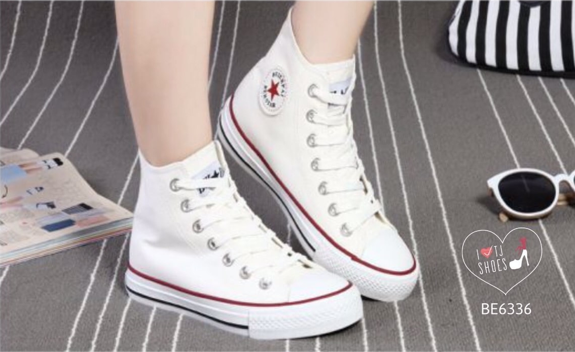 พร้อมส่ง : รองเท้าหุ้มข้อสไตล์คอนเวิร์สดาวแดง (สีขาว)
