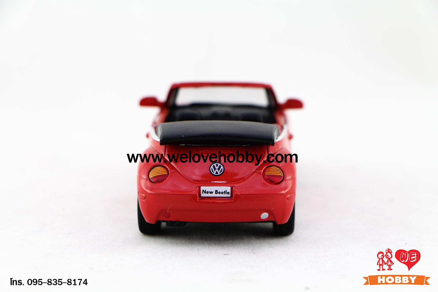 โมเดลรถ Volkswagen New Beetle Convertible (2003) สีส้ม Sundown Orange Scale 1:32