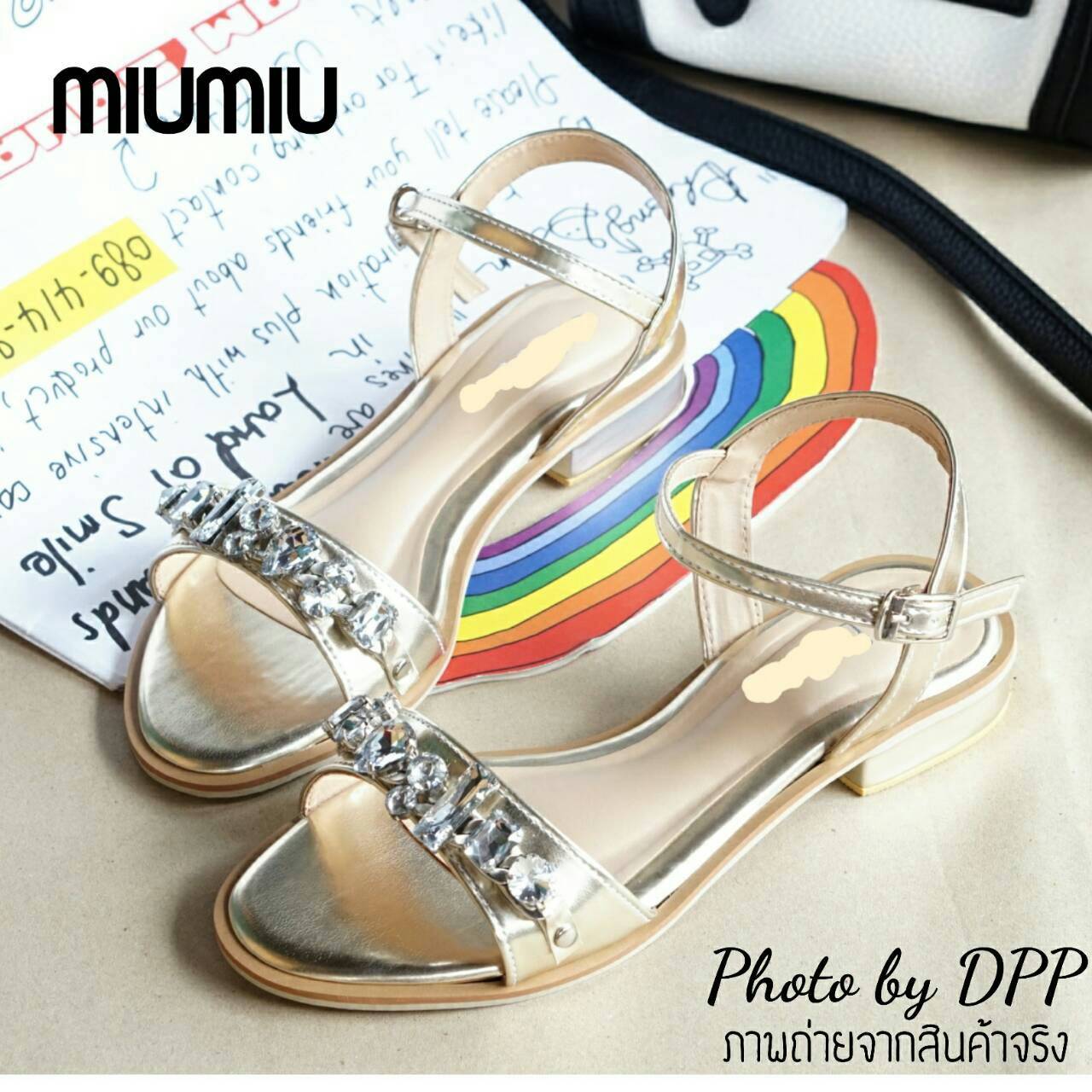 พร้อมส่ง : รองเท้าแตะเสริมส้นสไตล์ MIUMIU (สีทองอ่อน)