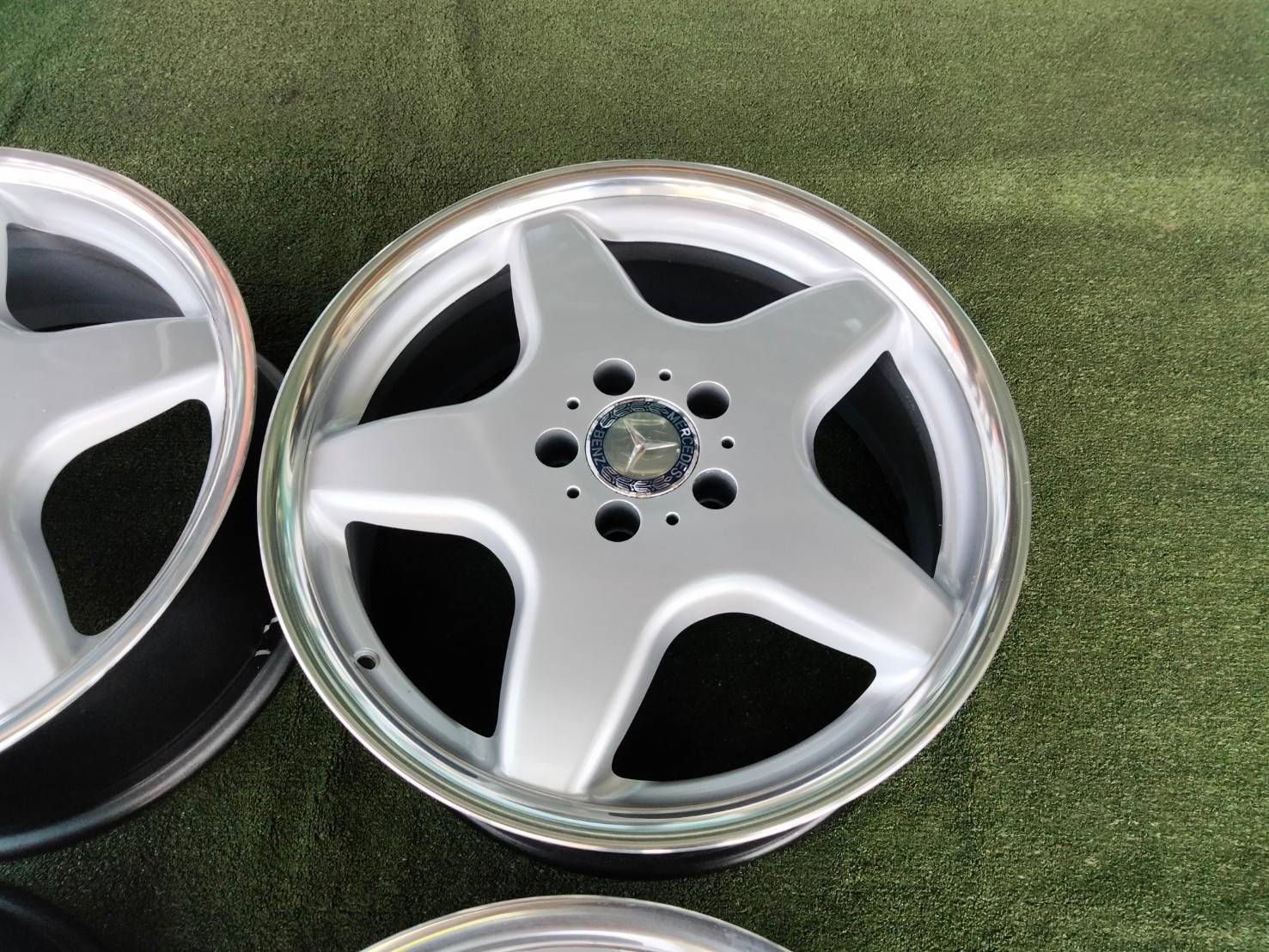 ล้อเบนซ์ ปลาดาว ขอบ 18* "ไม่แท้" นำเข้า