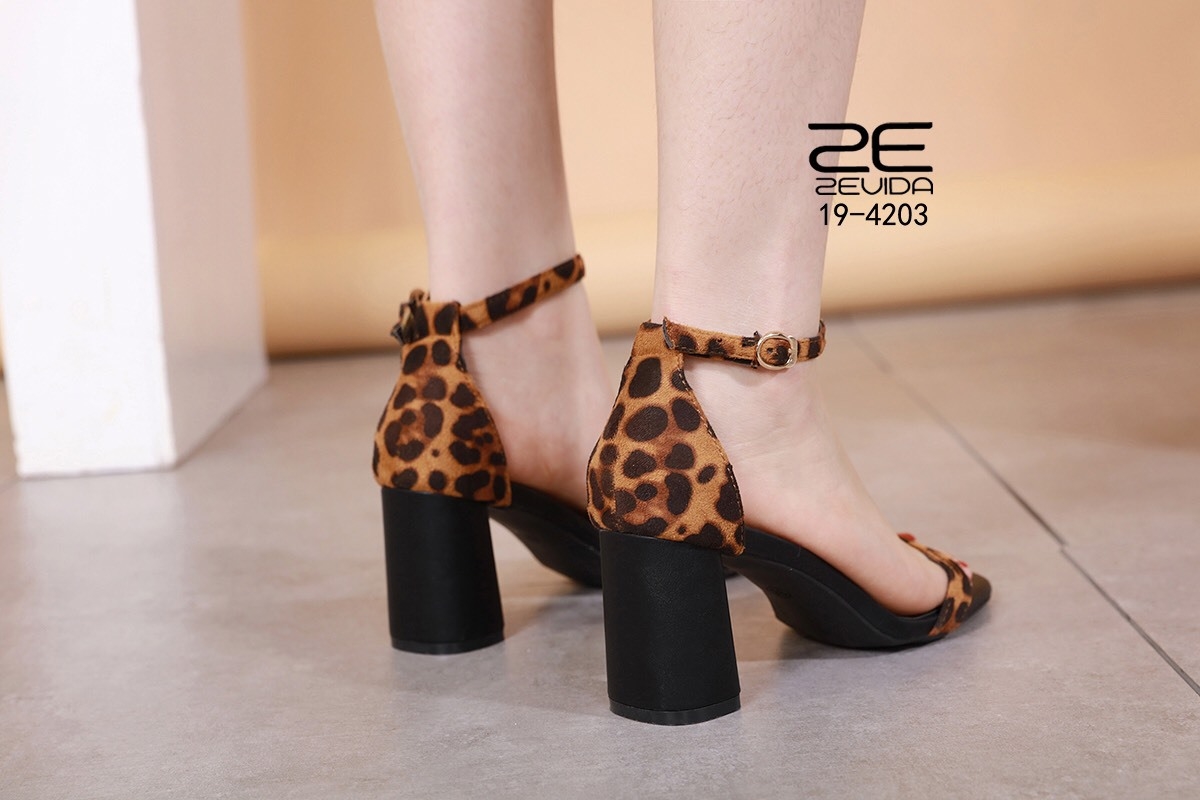 รองเท้าส้นตันpuนิ่ม (สีดำ)