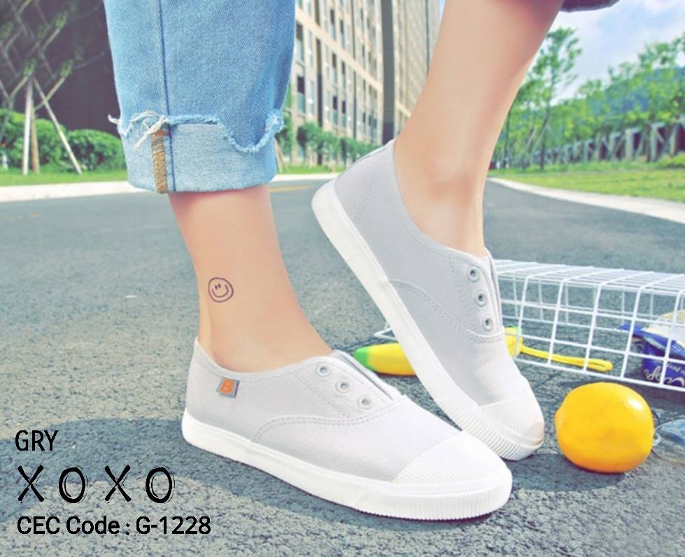 รองเท้าผ้าใบสีลูกกวาดไร้เชือก (6สี)