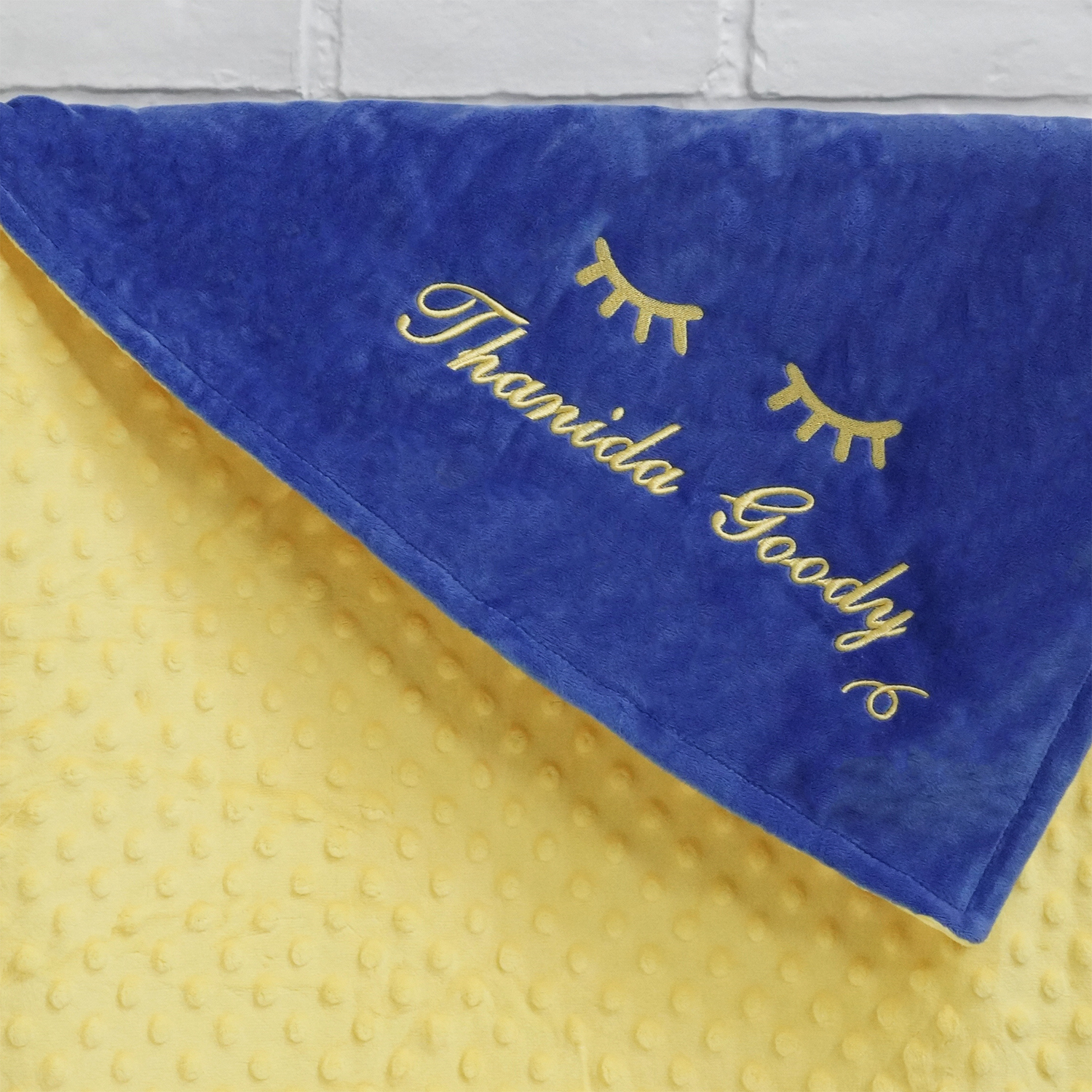 ผ้าห่ม Minky - สี Lemon-Navy 75x100cm แบบปักชื่อ+icon - Eyelashes