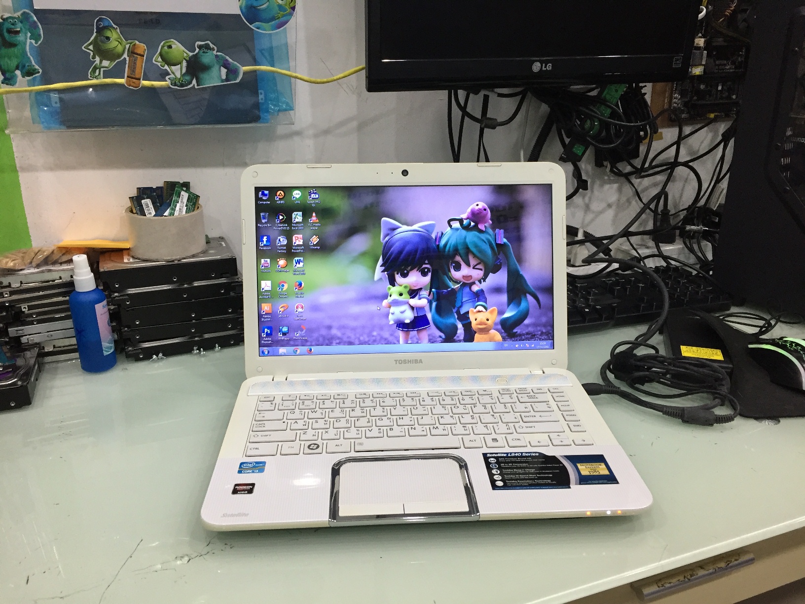 TOSHIBA Satellite L840-1005XW