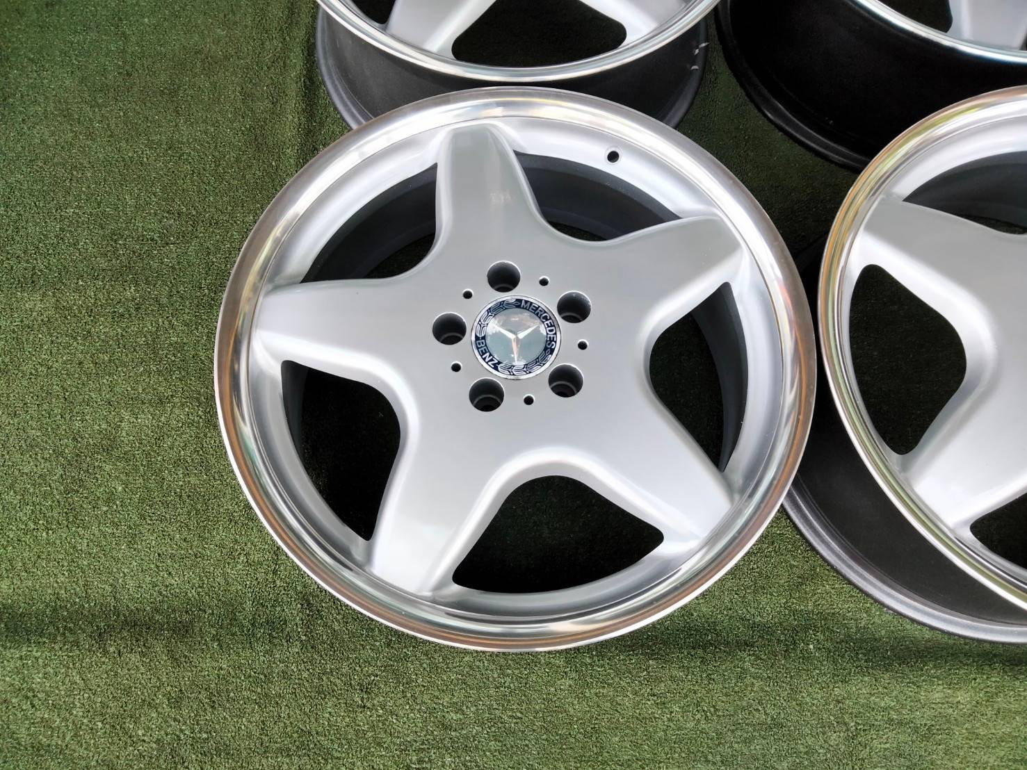 ล้อเบนซ์ ปลาดาว ขอบ 18* "ไม่แท้" นำเข้า