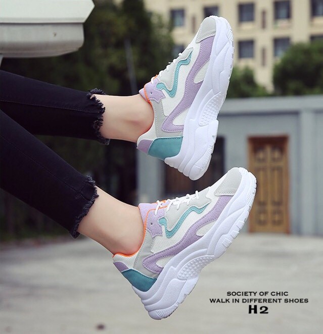 รองเท้าผ้าใบเสริมส้นทรง Sportแต่งลาย (สีม่วง)