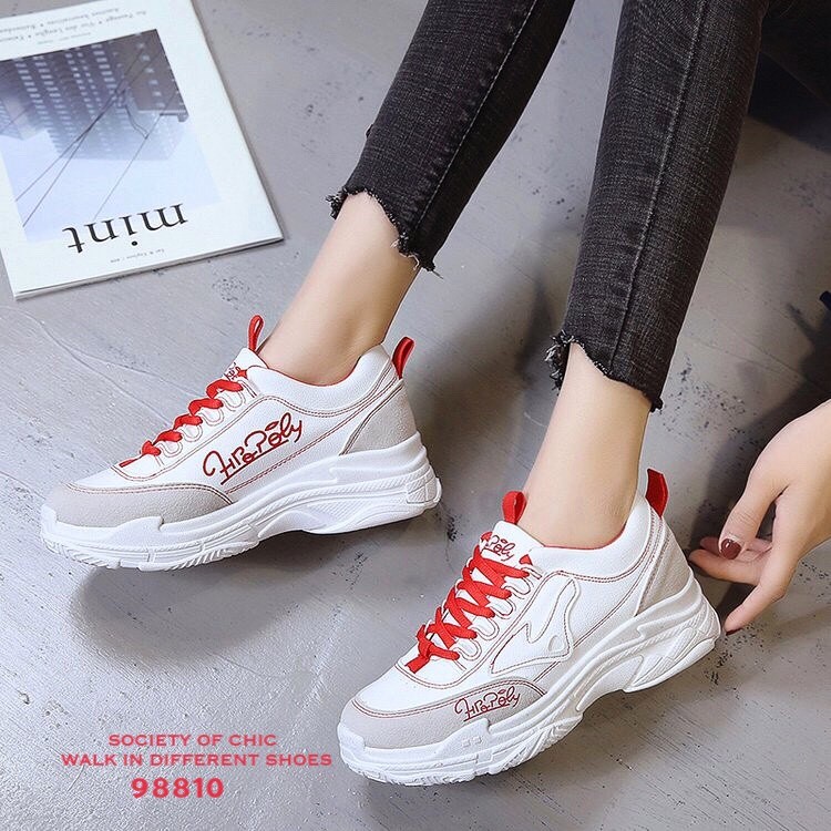 รองเท้าผ้าใบทรงsportแต่งลาย (สีแดง)