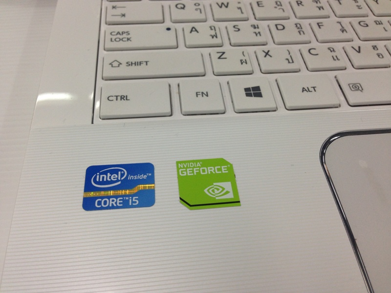 TOSHIBA Satellite L40-AS105 XW