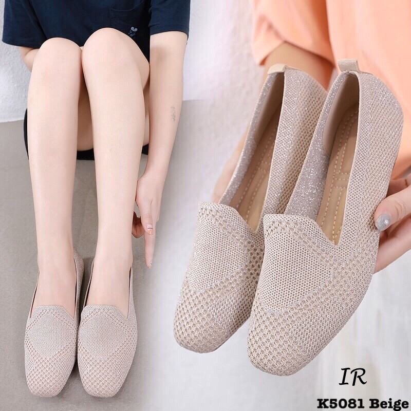 รองเท้าคัทชูไหมพรมนิ่ม (สีครีม)