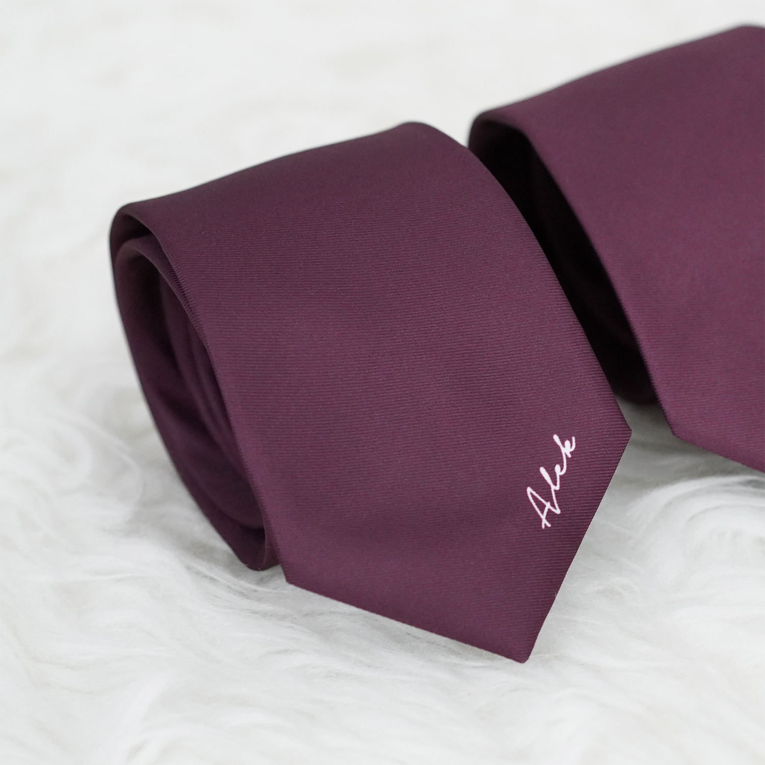 เนคไท สั่งทำใส่ชื่อ ขนาด 3" - Minimal - Burgundy