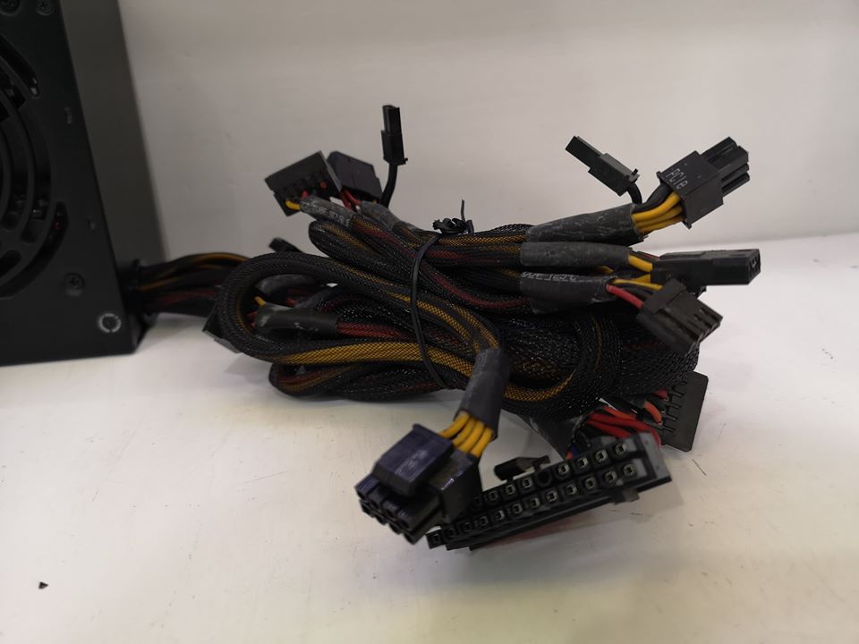 CORSAIR 650W VS650 (80+ WHITE)