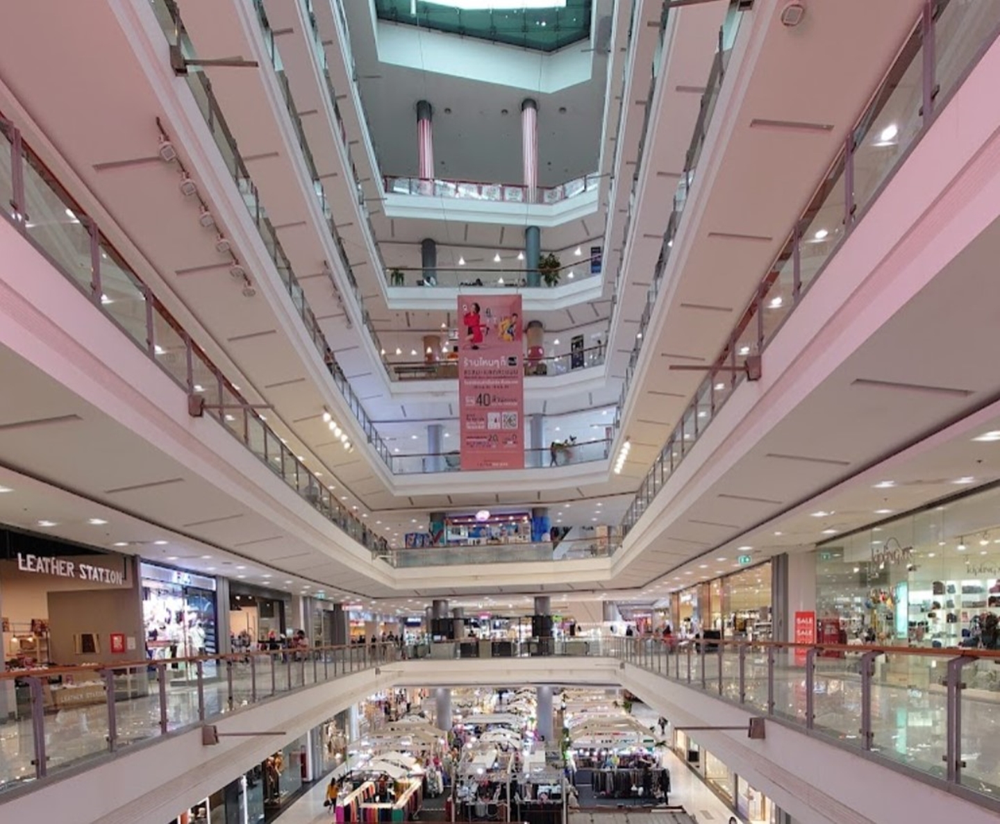 อาคารสำนักงานเซ็นทรัลพลาซา แจ้งวัฒนะ (Central Plaza Chaengwattana Office Tower) สำนักงานออฟฟิศให้เช่าย่านแจ้งวัฒนะ ปากเกร็ด นนทบุรี ใกล้สถานีรถไฟฟ้า MRT แจ้งวัฒนะ-ปากเกร็ด 28