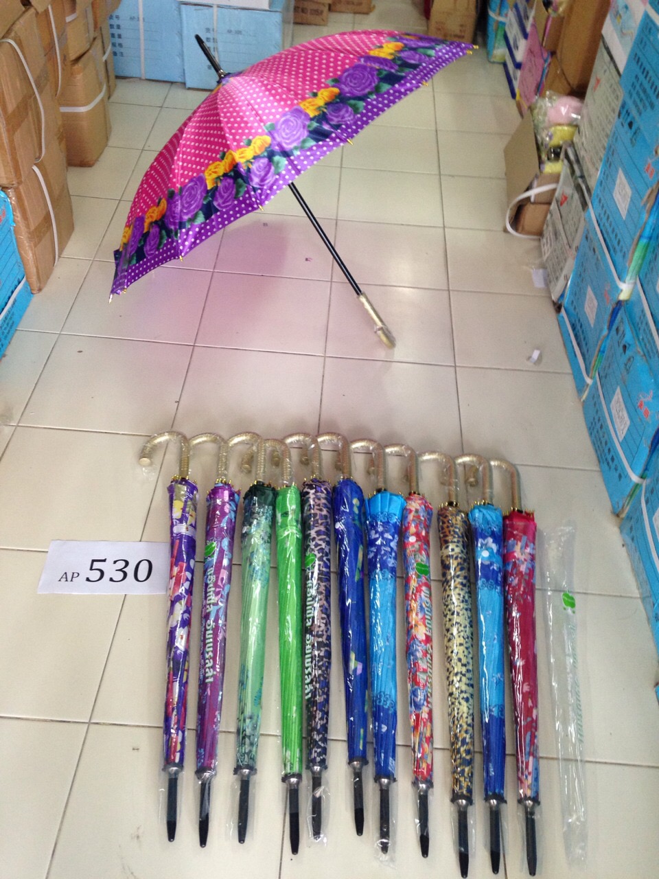 ร่มผ้าซาติน 22 นิ้ว16ก้าน AP530